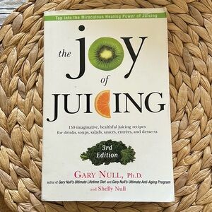 Joy of juicing - Gary Null paperback